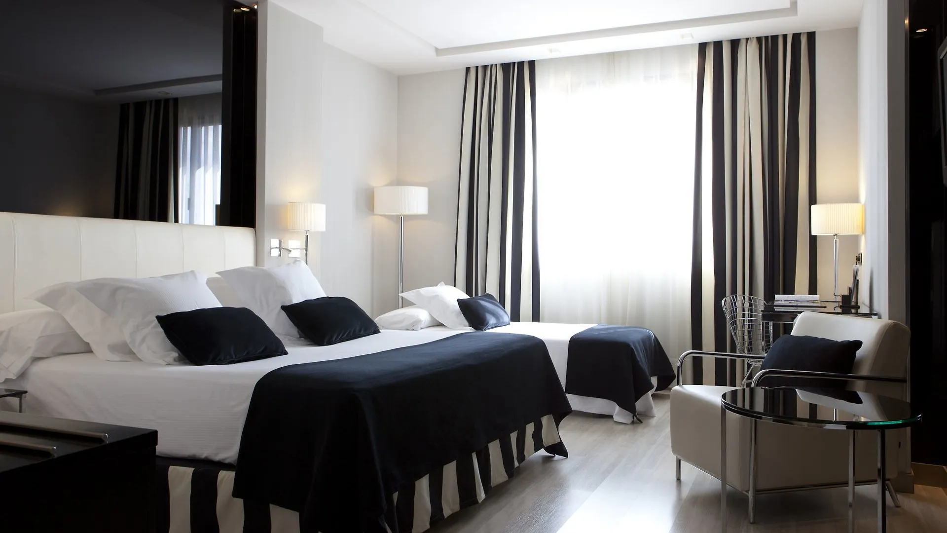 Hotel Maydrit Airport Madrid 4*,